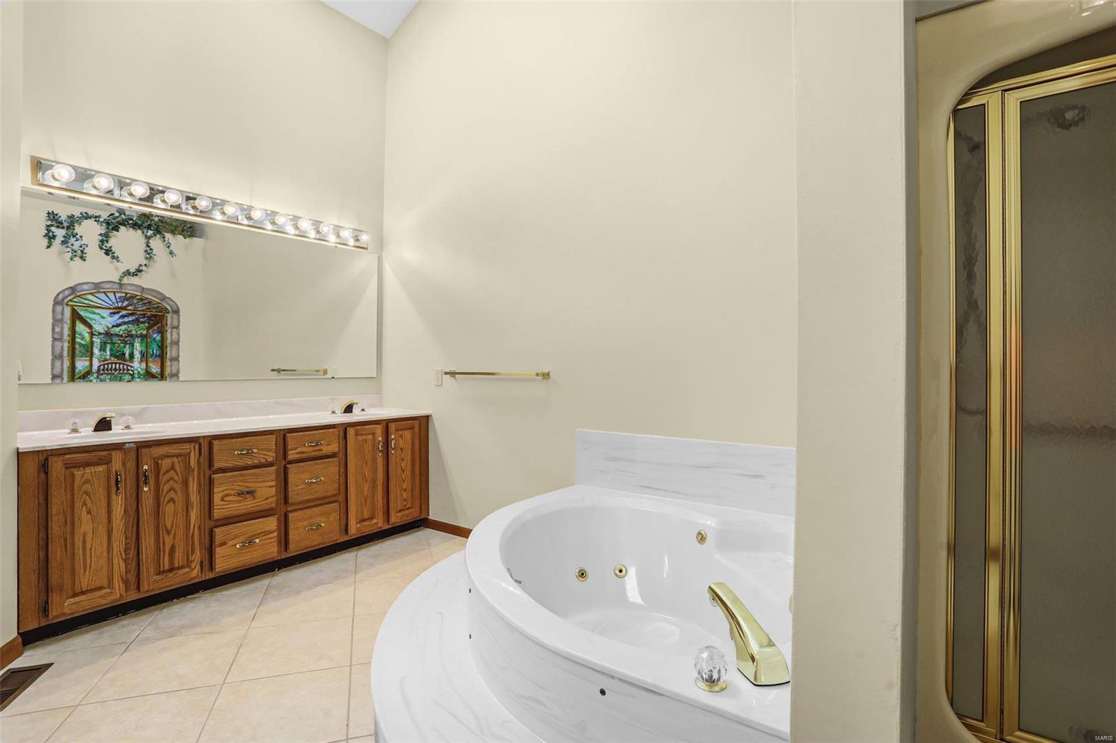 4842 Indian Hills Drive Property Photo 16
