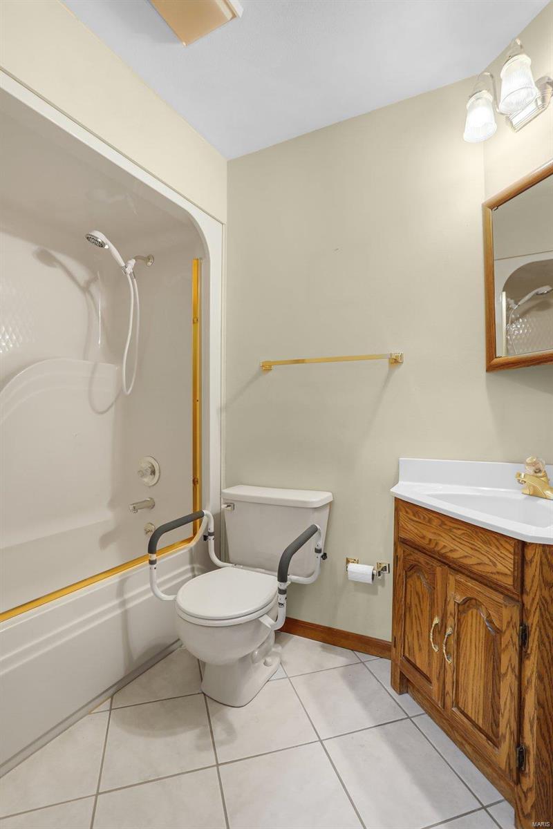 4842 Indian Hills Drive Property Photo 20