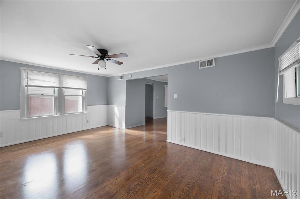 223 N Floridale Avenue Property Photo 9