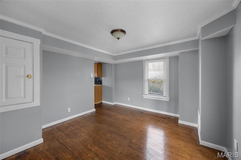223 N Floridale Avenue Property Photo 17