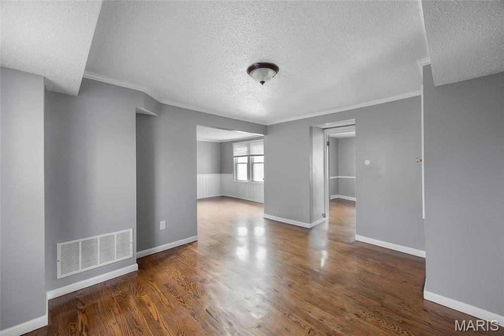 223 N Floridale Avenue Property Photo 18