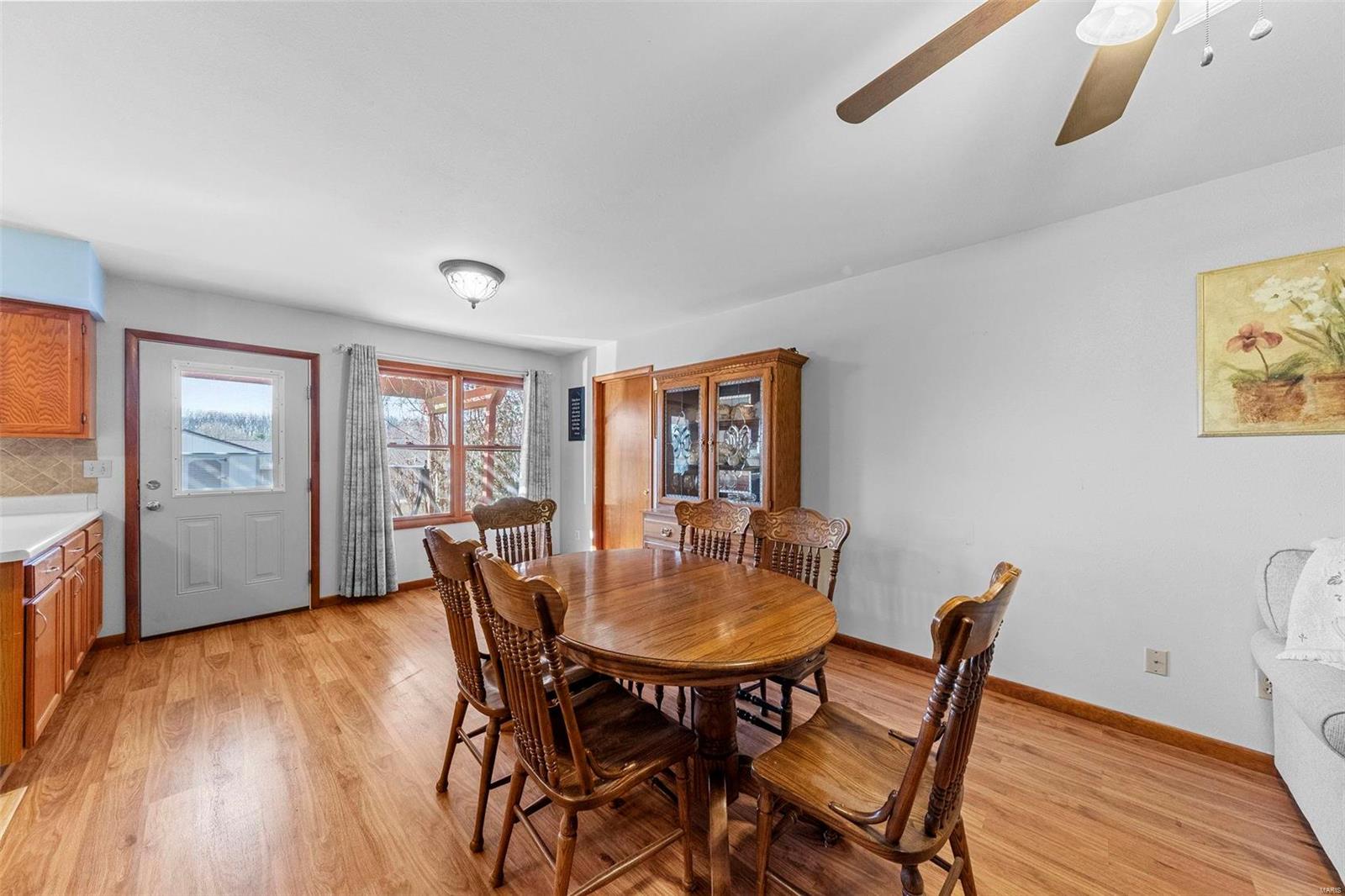 270 Mervin Street Property Photo 11