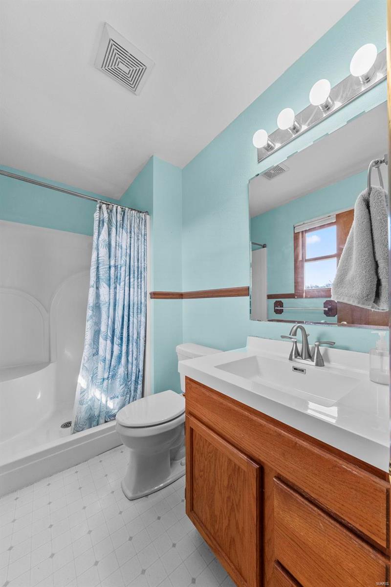 270 Mervin Street Property Photo 22