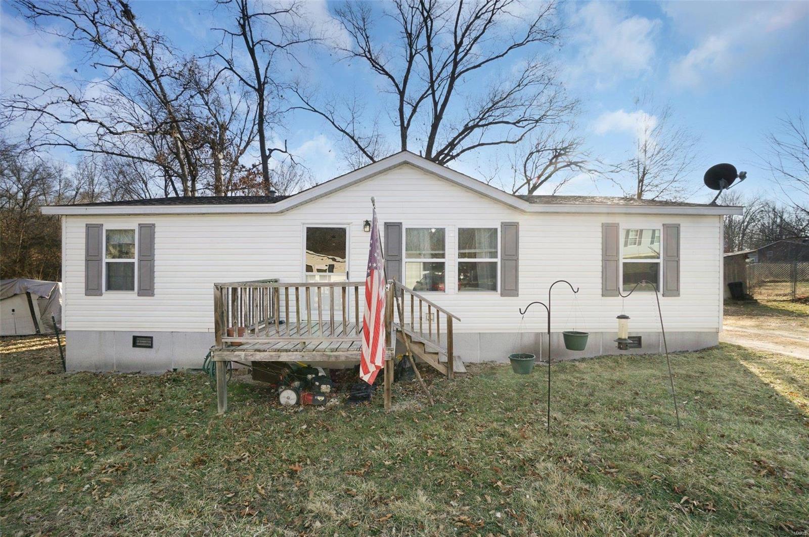 124 Mobile Manor Drive Property Photo 1