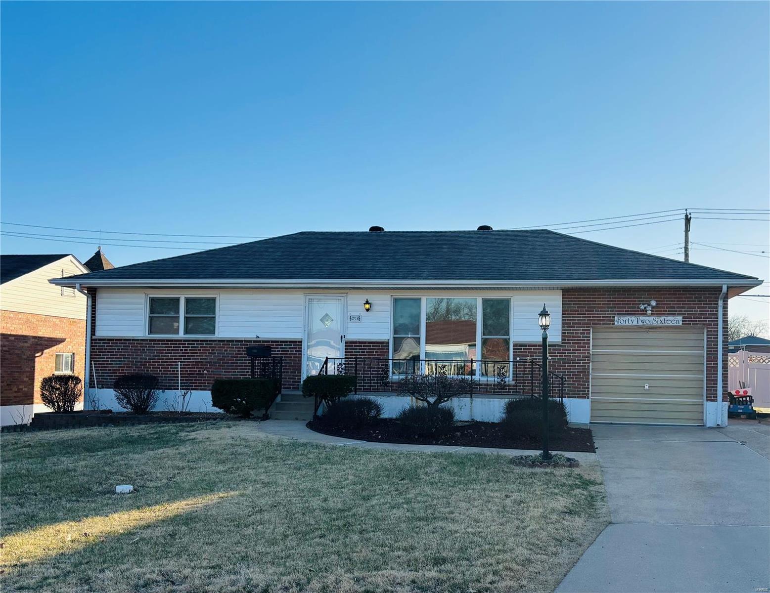4216 Santen Drive Property Photo 1