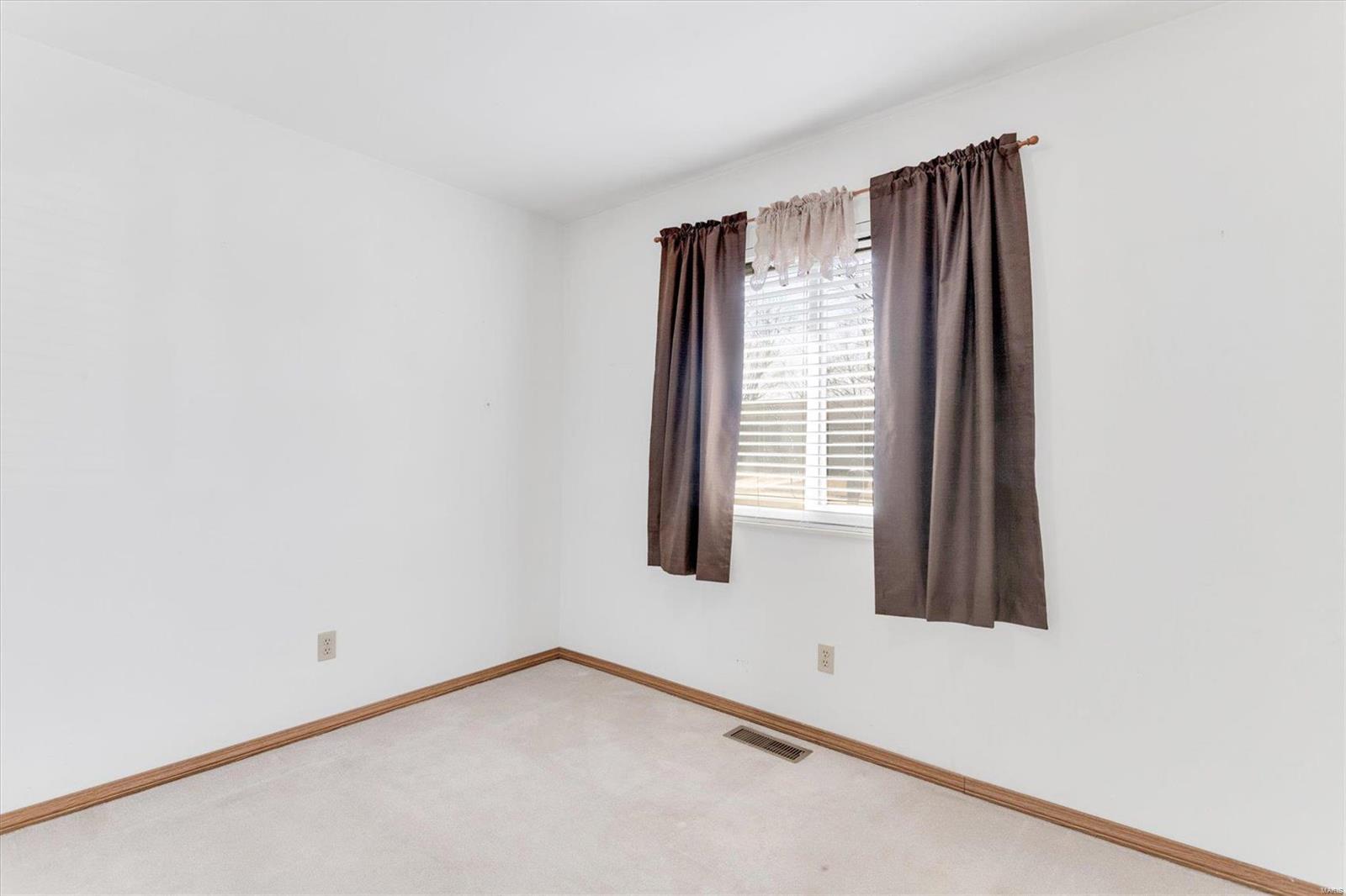 2274 Louie Drive Property Photo 16