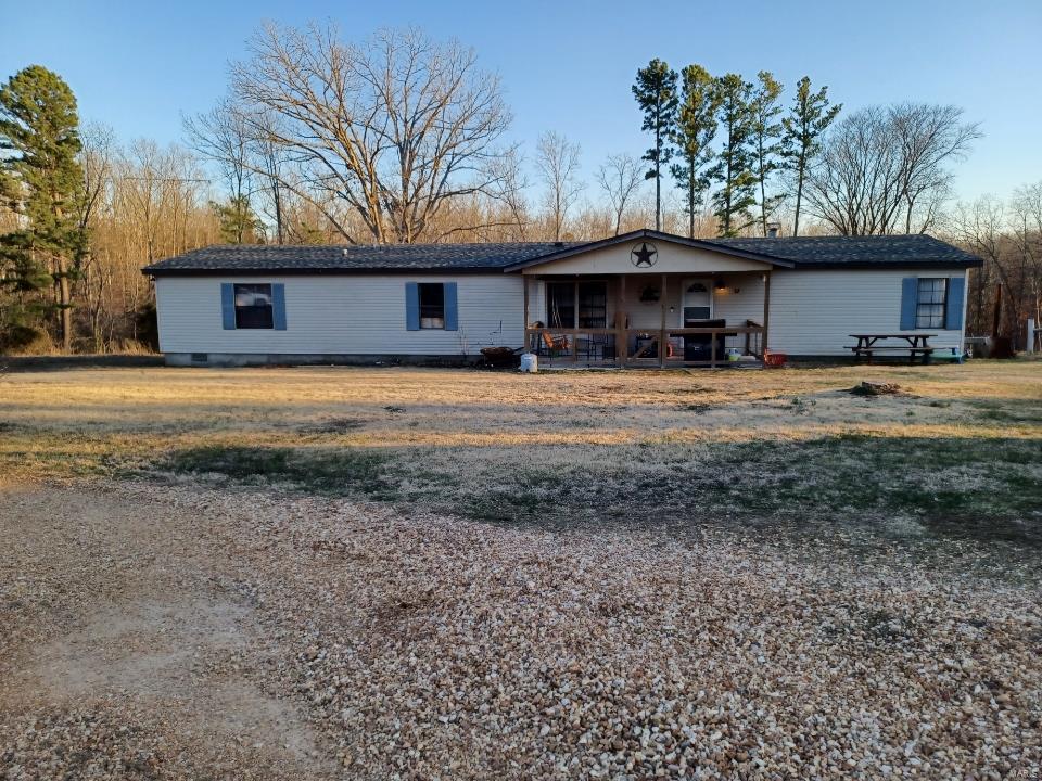 1384 E Highway 8 Property Photo