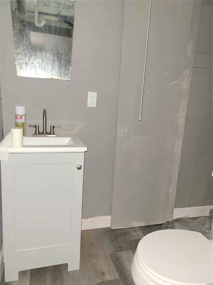 1214 Iona Avenue Property Photo 11