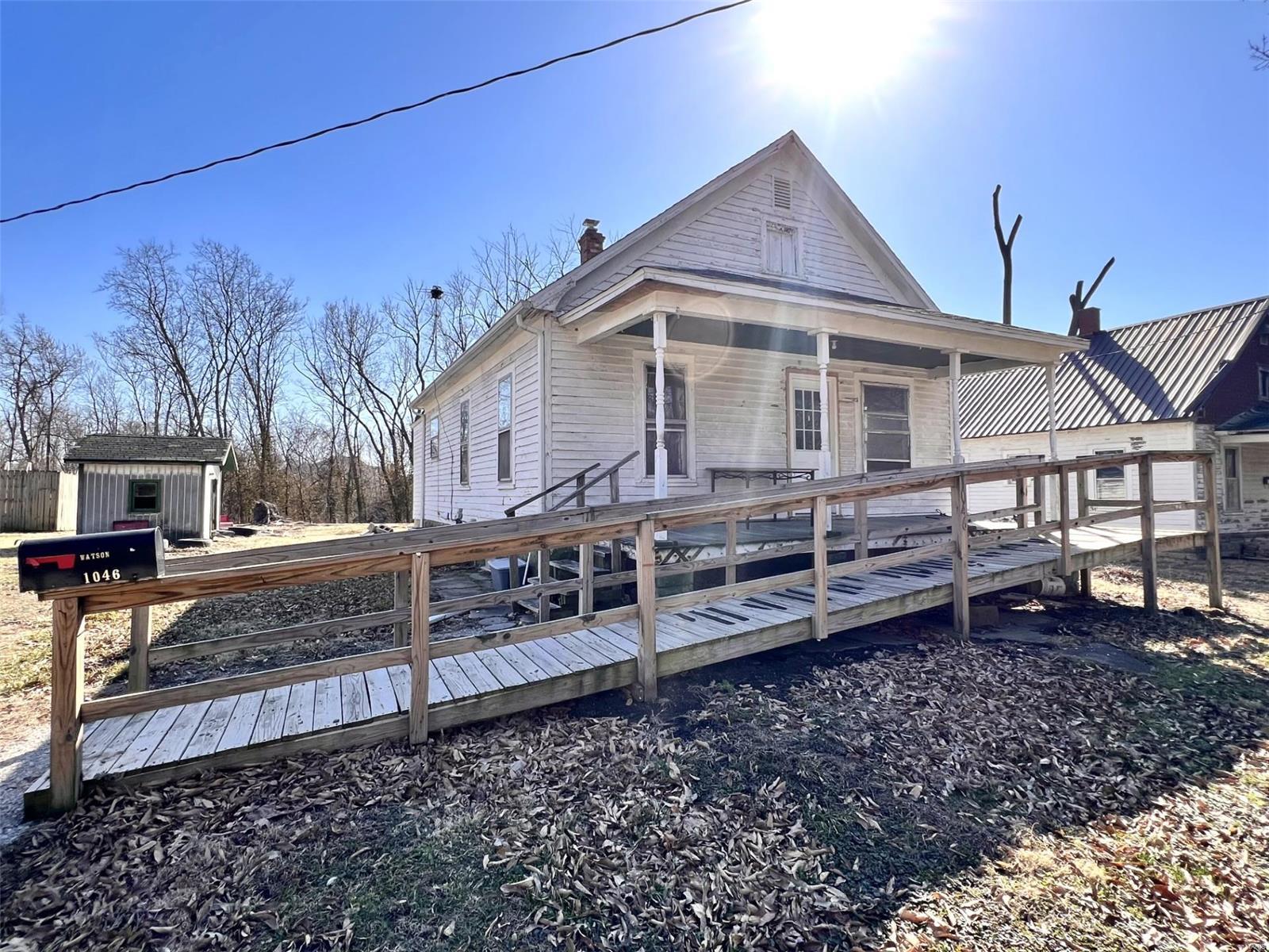 1046 E Water Street Property Photo