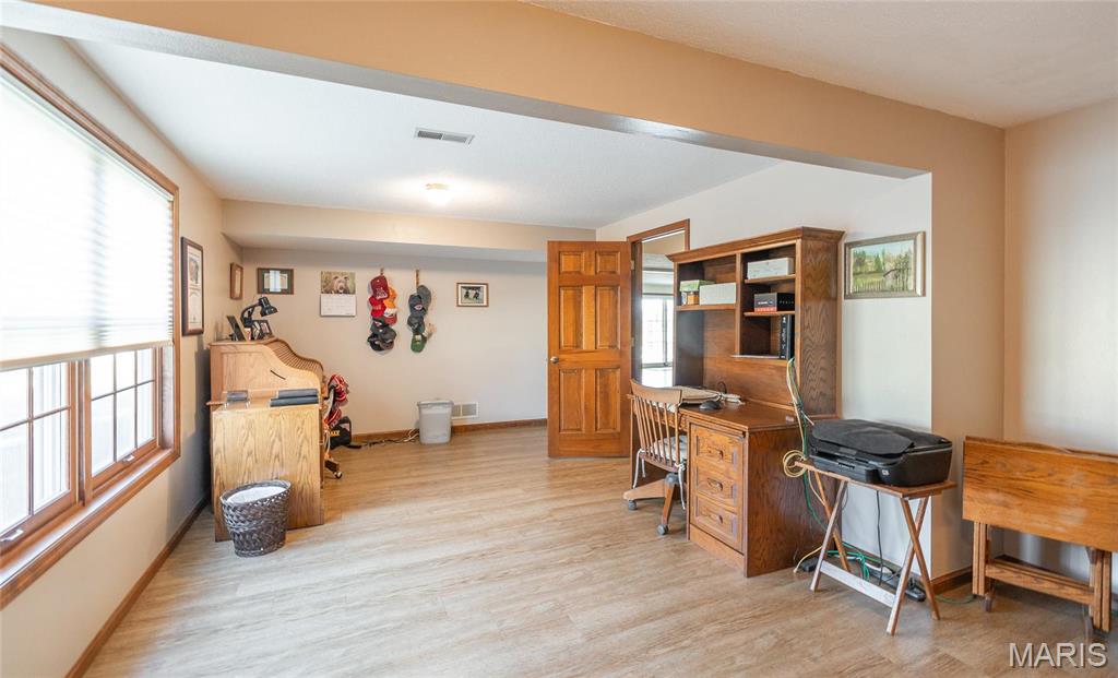 18 Tra Lin Property Photo 48