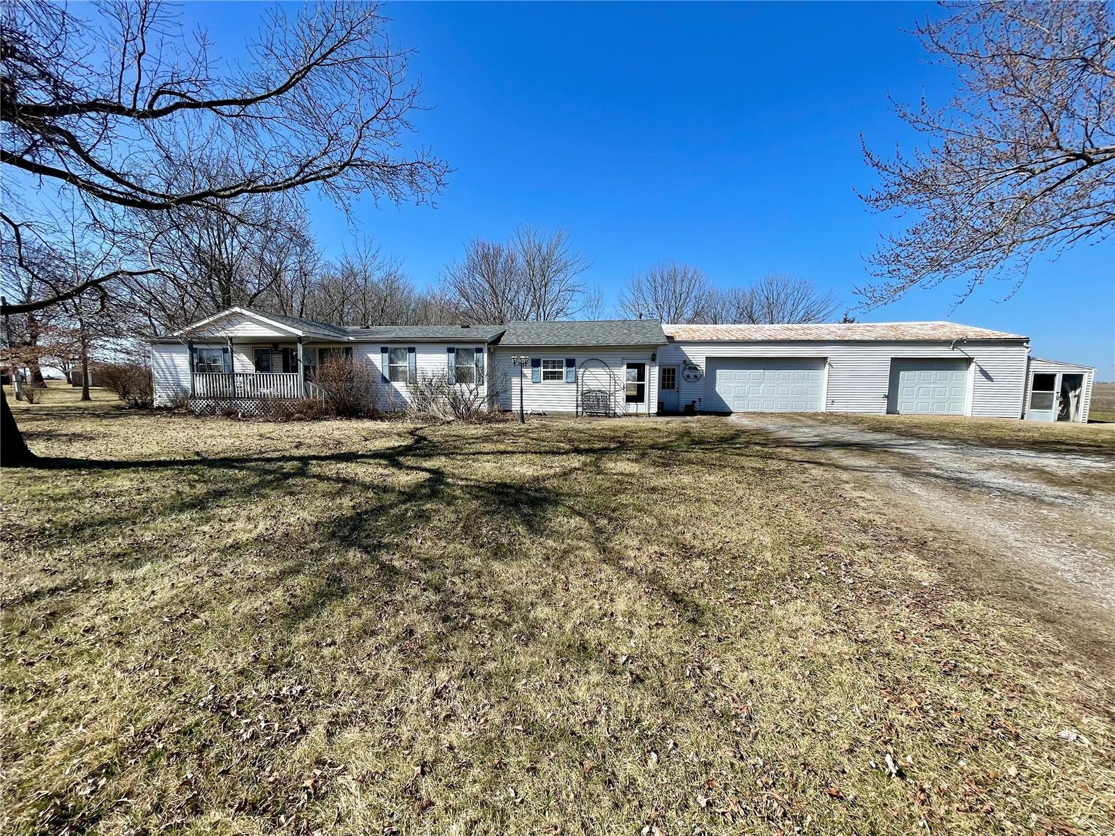 392 N Salisbury Street Property Photo 5