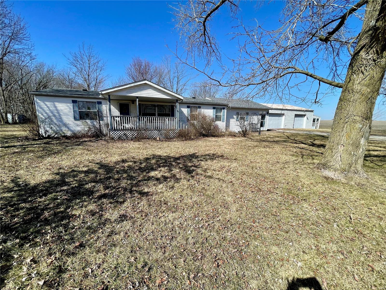 392 N Salisbury Street Property Photo 6