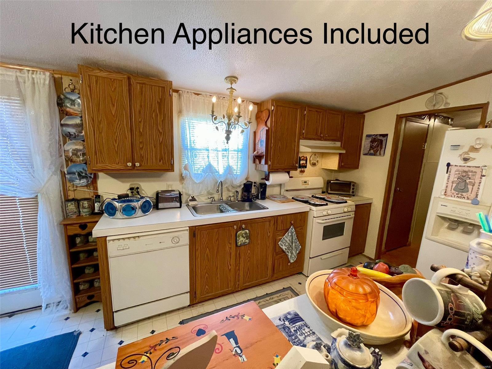392 N Salisbury Street Property Photo 18