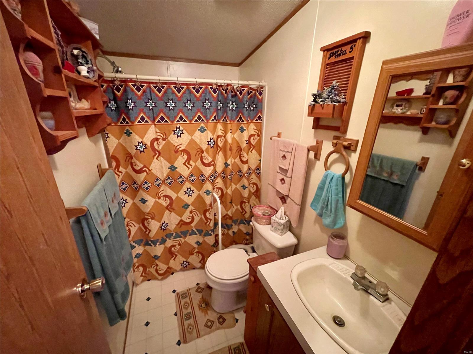 392 N Salisbury Street Property Photo 32