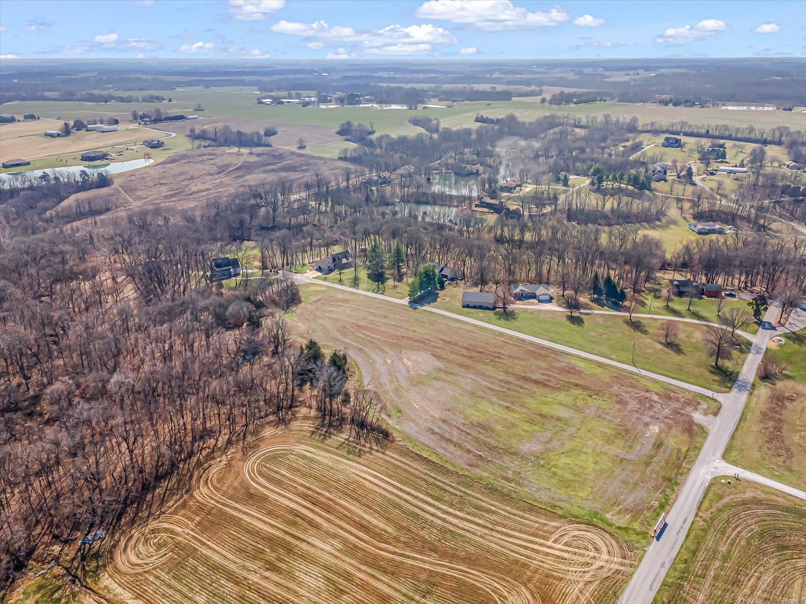 7468 Covered Bridge Drive Property Photo 4