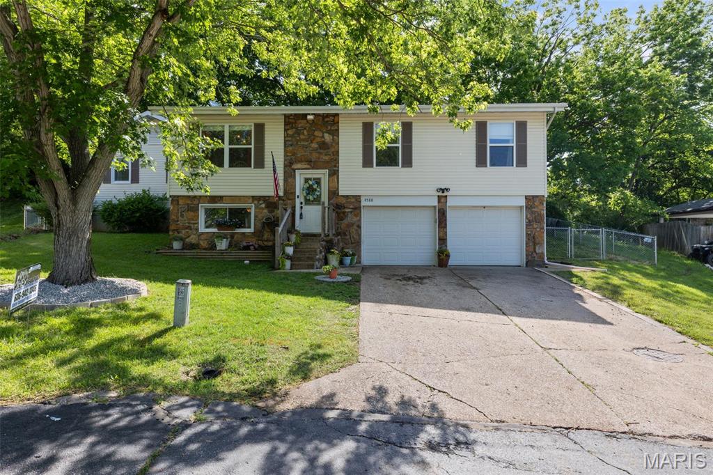 4588 Towne Hall Dr Drive Property Photo 1