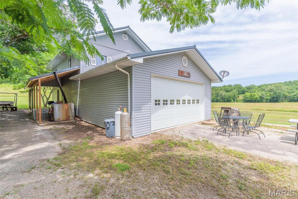 3372 Carter Rt E Property Photo 5