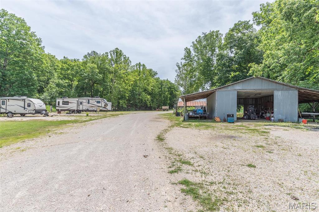 3372 Carter Rt E Property Photo 20