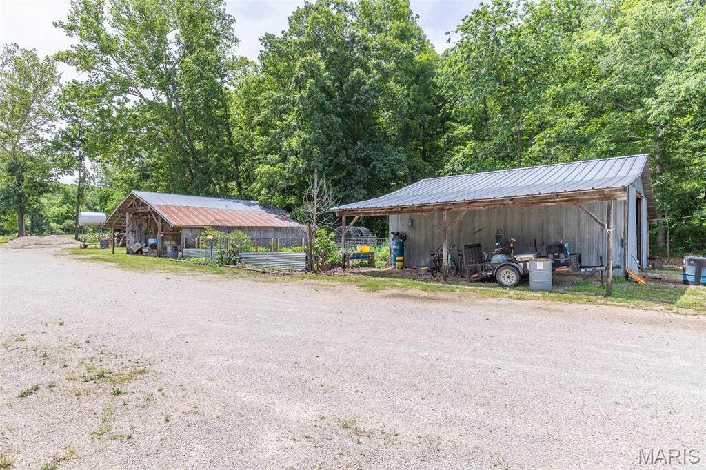 3372 Carter Rt E Property Photo 21