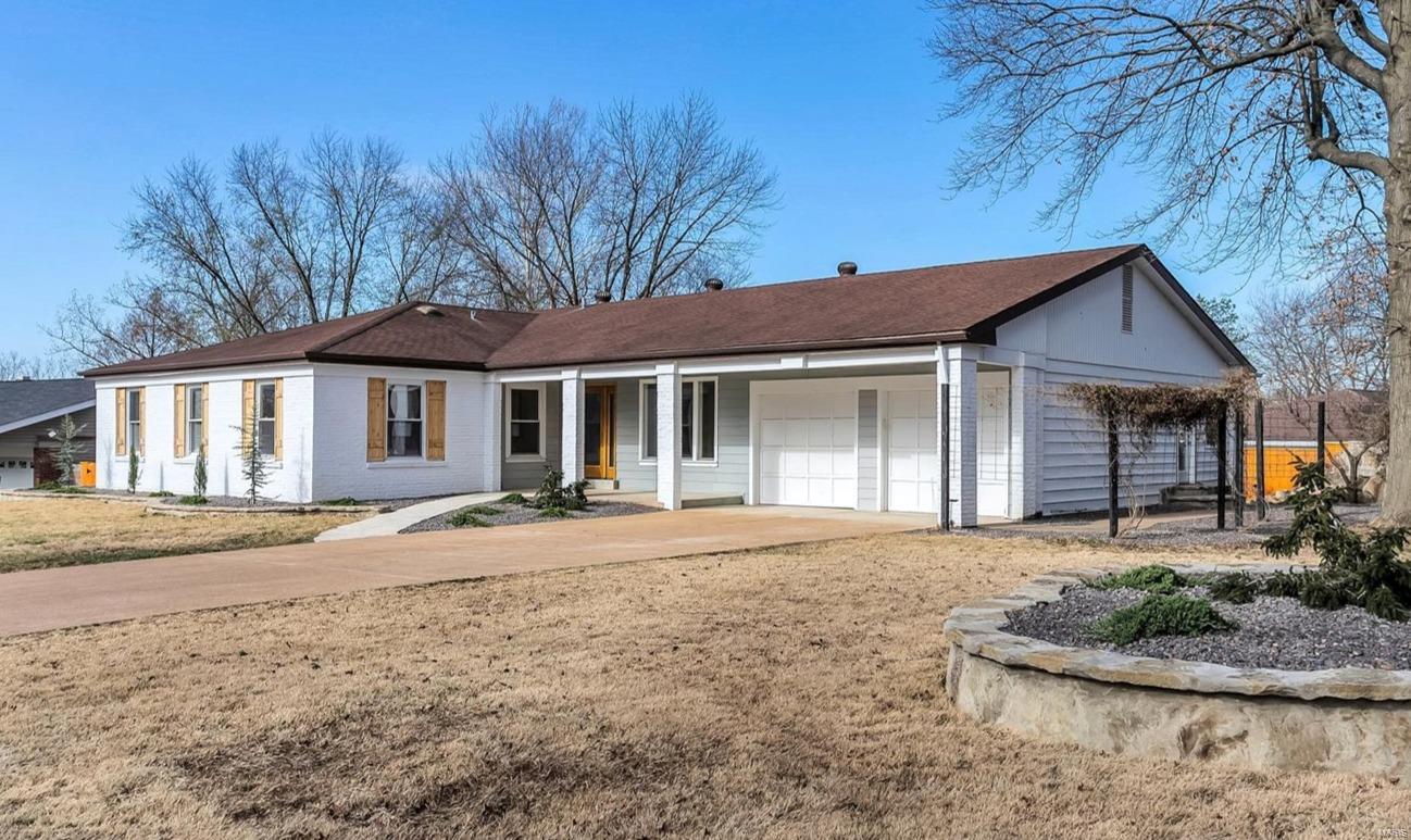 13303 Hobnail Drive Property Photo 1