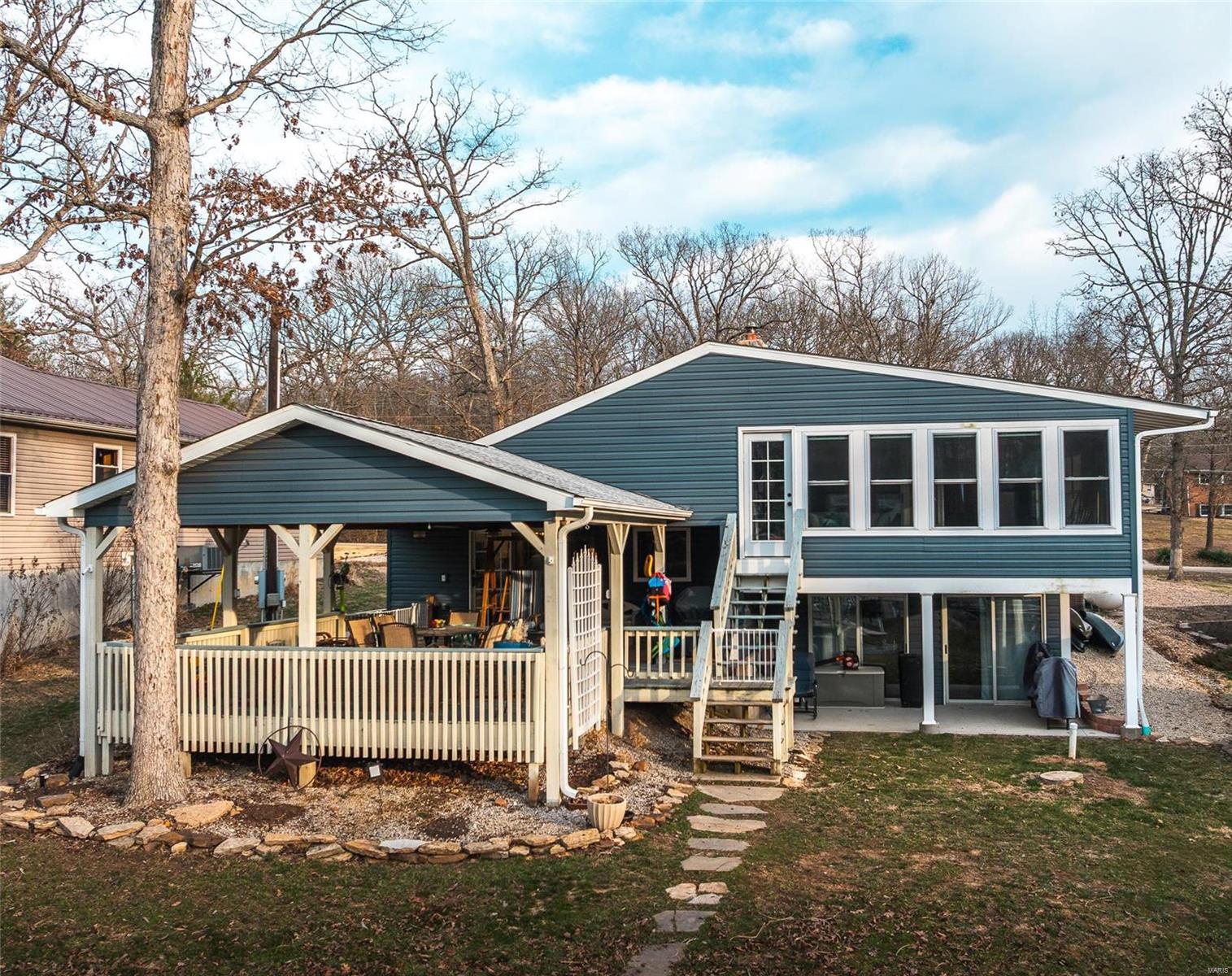 1912 Lakeshore Drive Property Photo