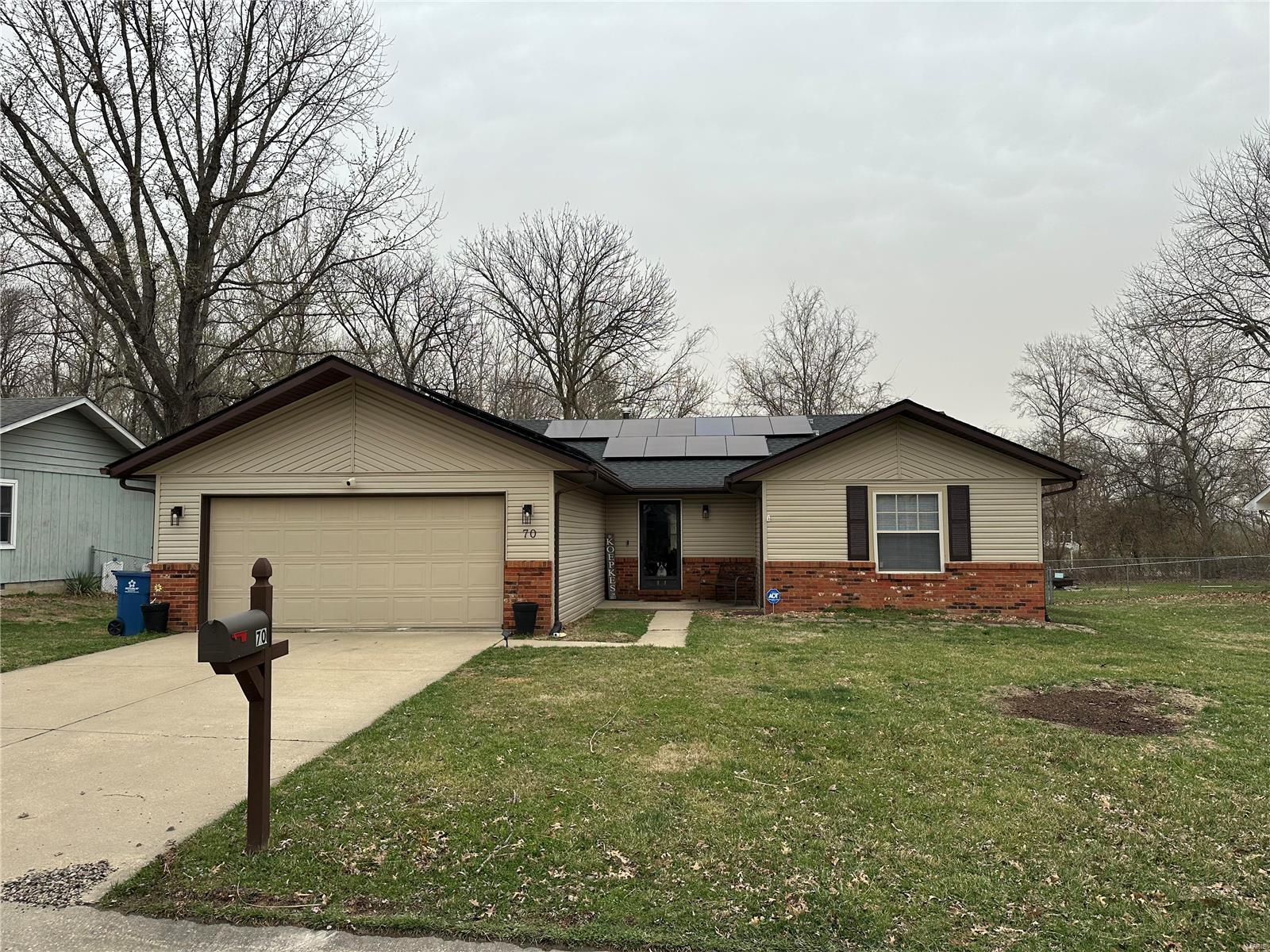 70 Innsbruck Lane Property Photo