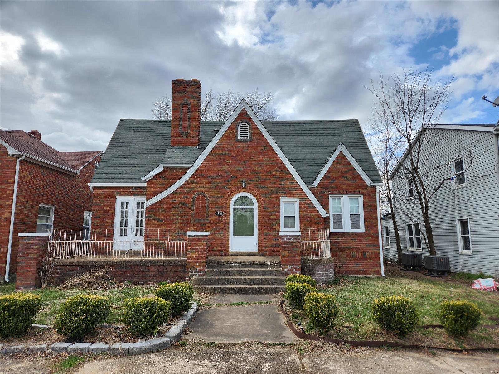 Belle Real Estate Listings Main Image