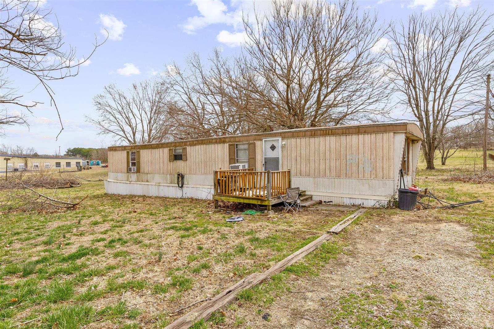 1015 Center Drive Property Photo 1