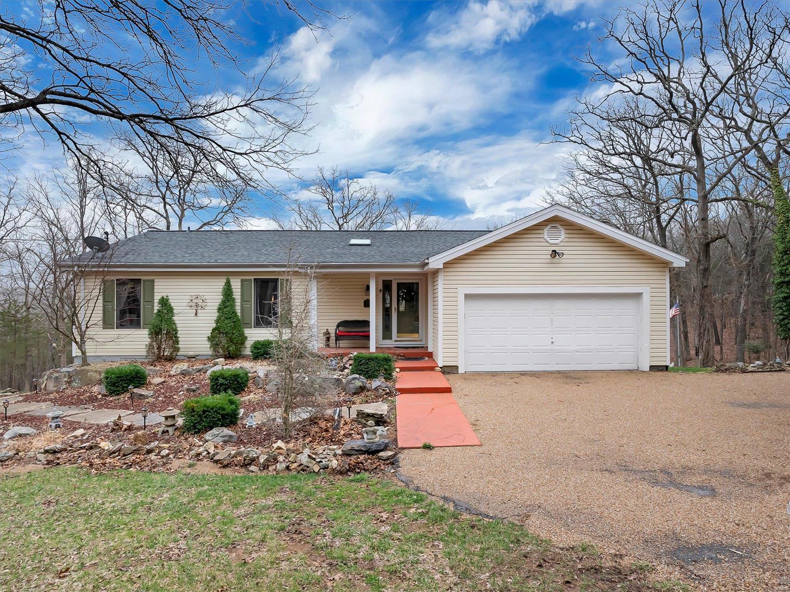 5796 Forest Drive Property Photo