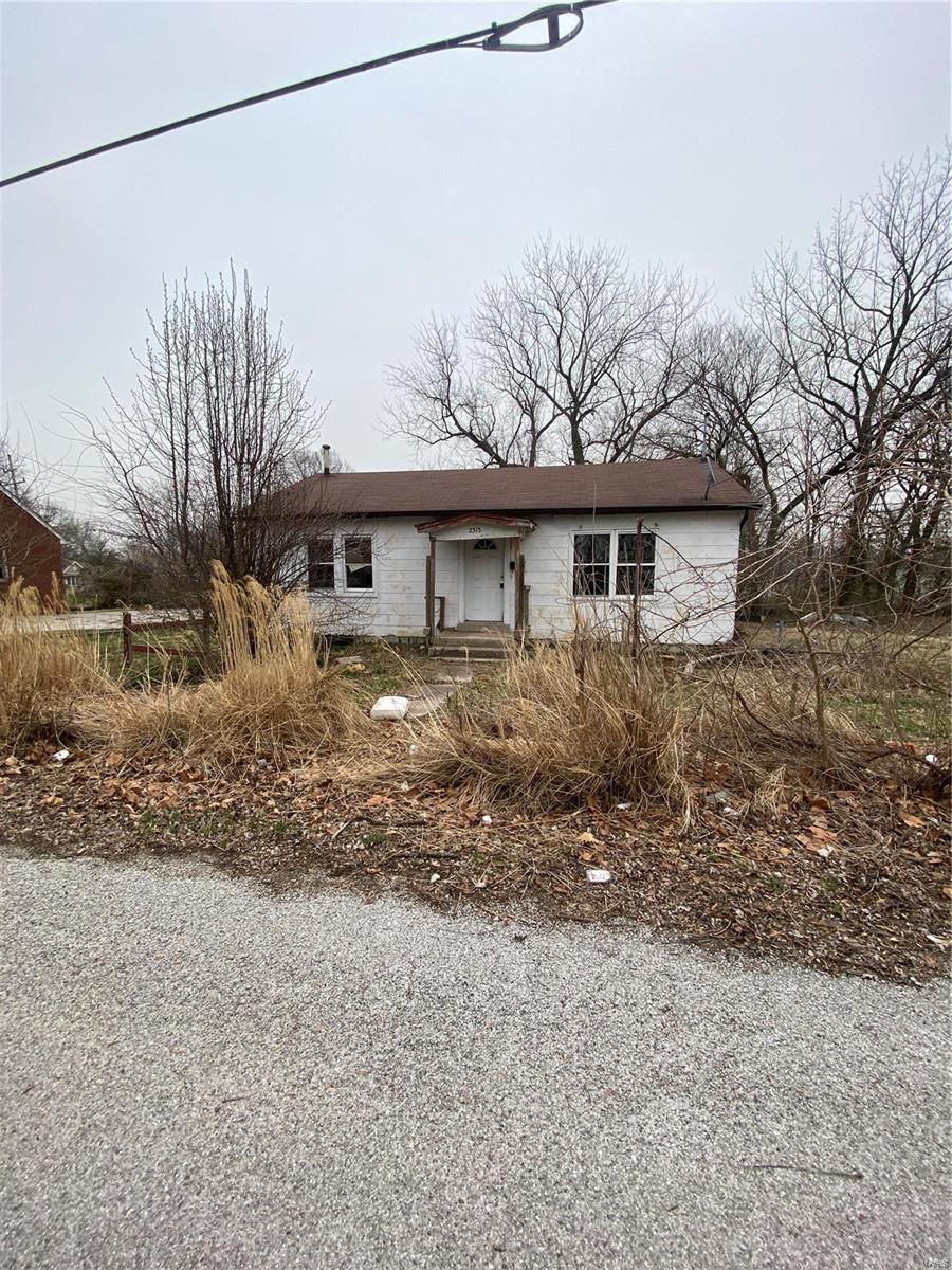 2315 Main Street Property Photo