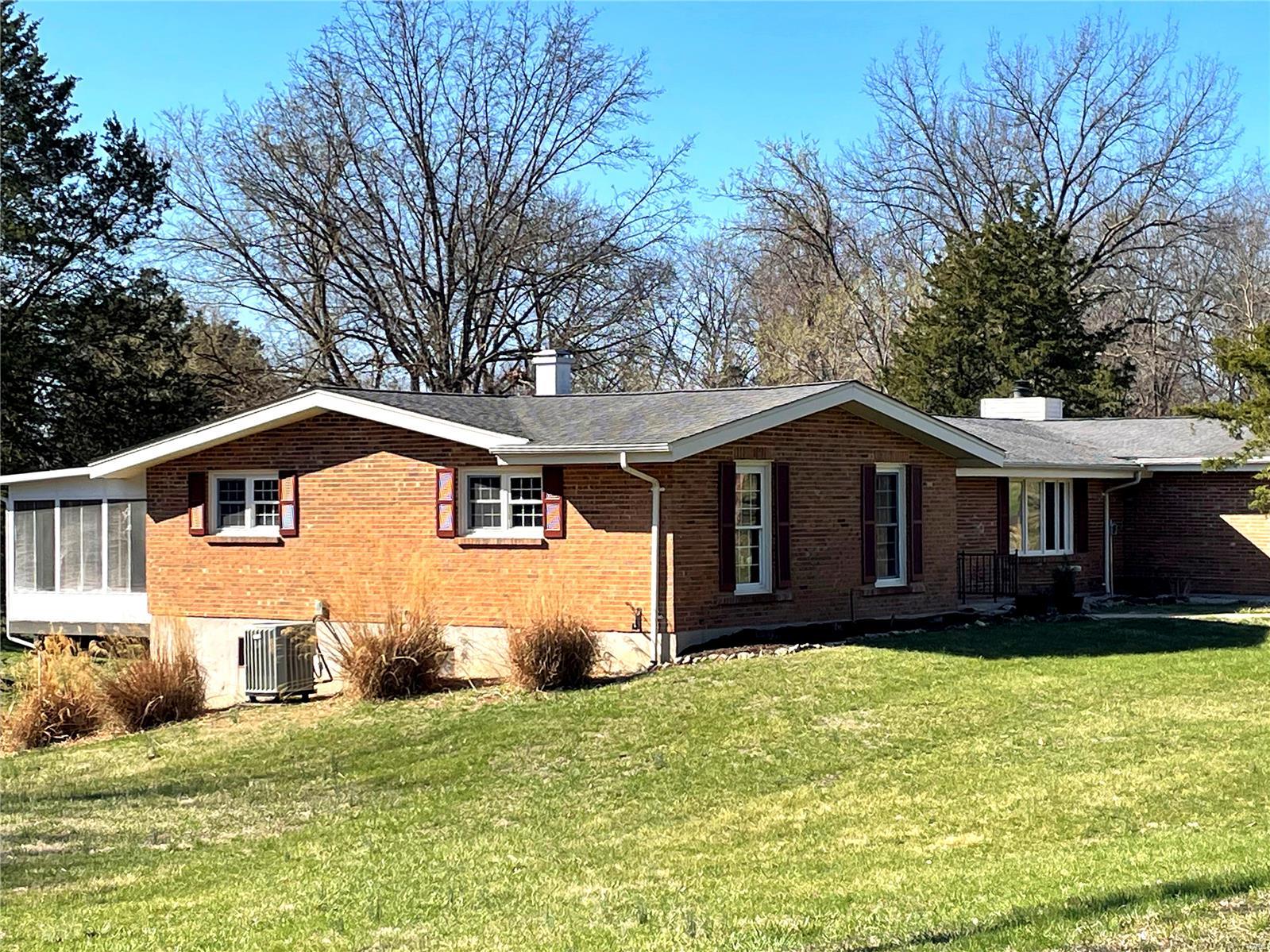 22 Coachman Lane Property Photo