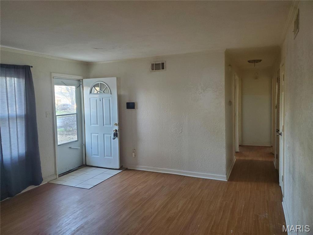 20 Leonard Dr Property Photo 2