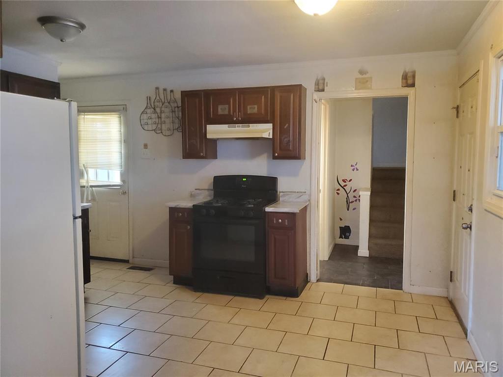 20 Leonard Dr Property Photo 5