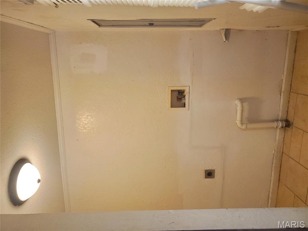 20 Leonard Dr Property Photo 10