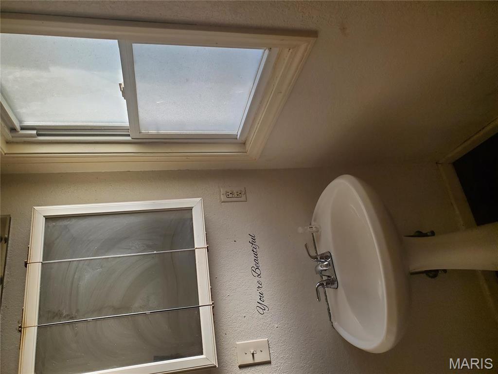 20 Leonard Dr Property Photo 13