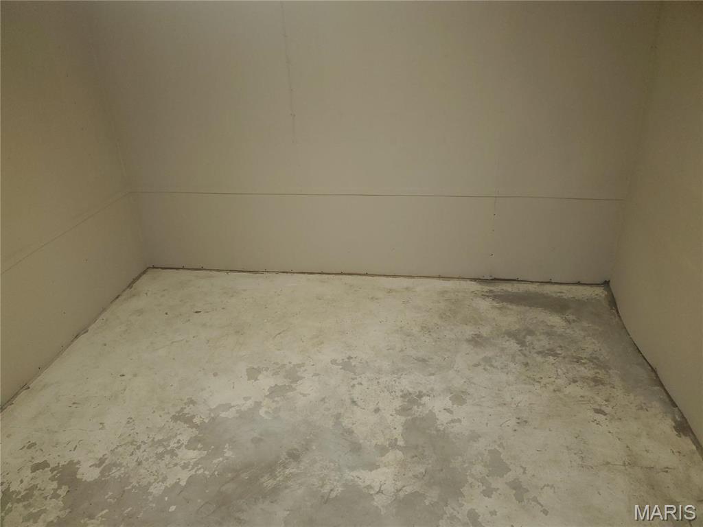 20 Leonard Dr Property Photo 24