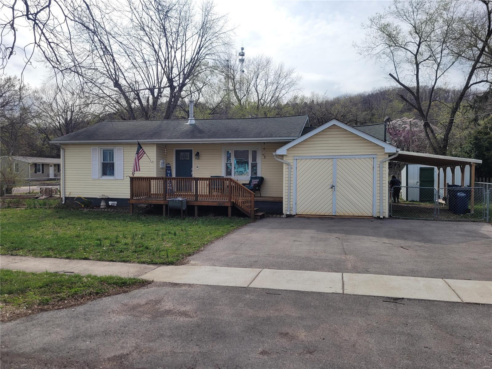 603 N Columbus Street Property Photo 1