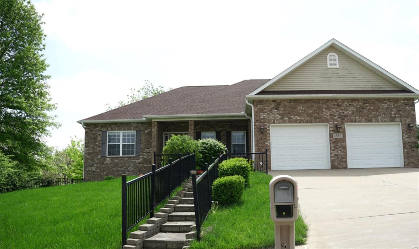1825 Evondale Drive Property Photo
