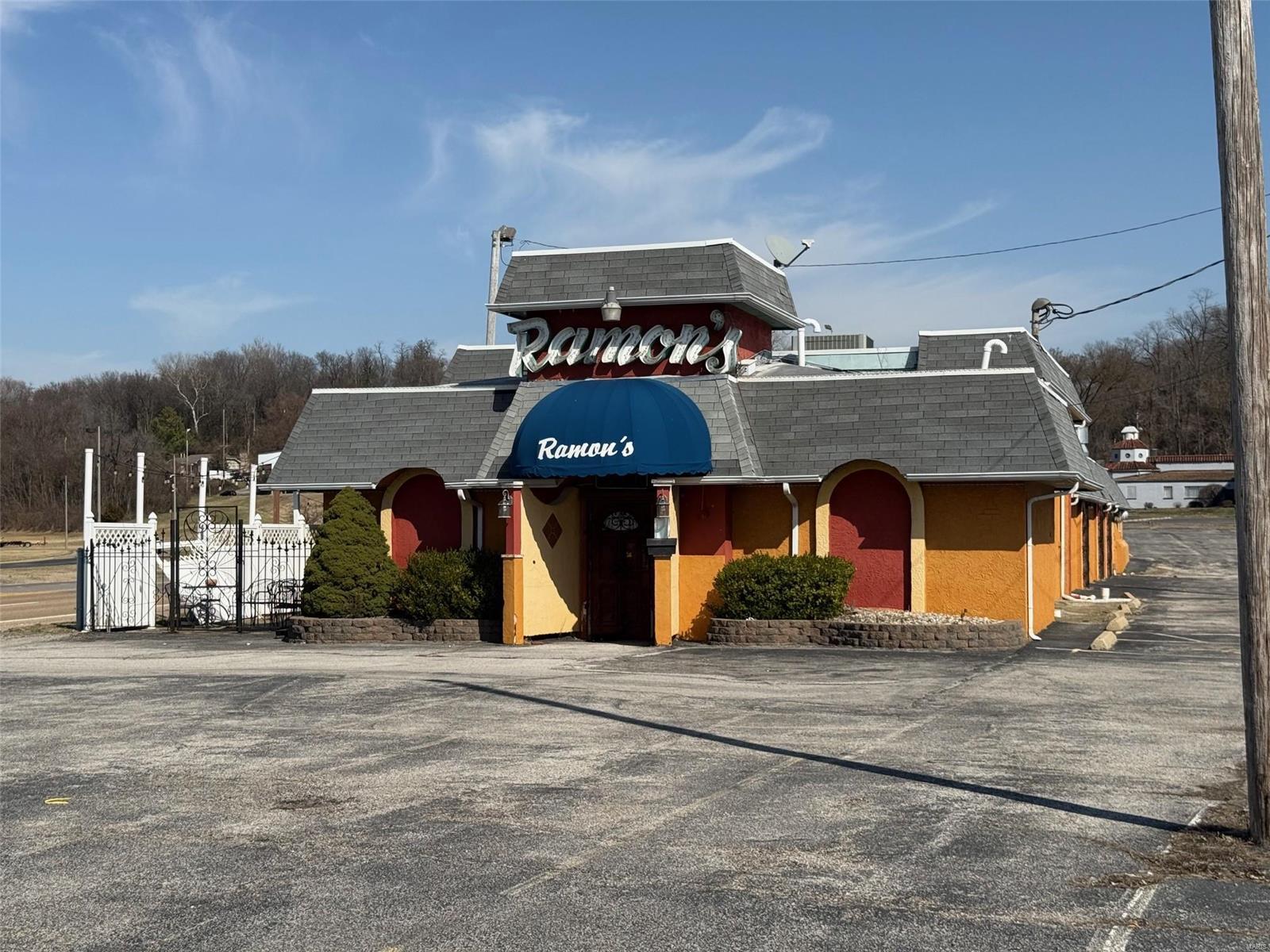 1711 Saint Louis Road Property Photo 1