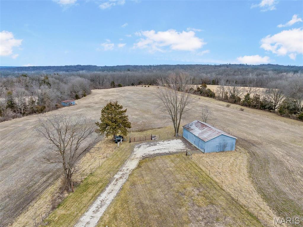 762 Cave Farm Road Property Photo 22