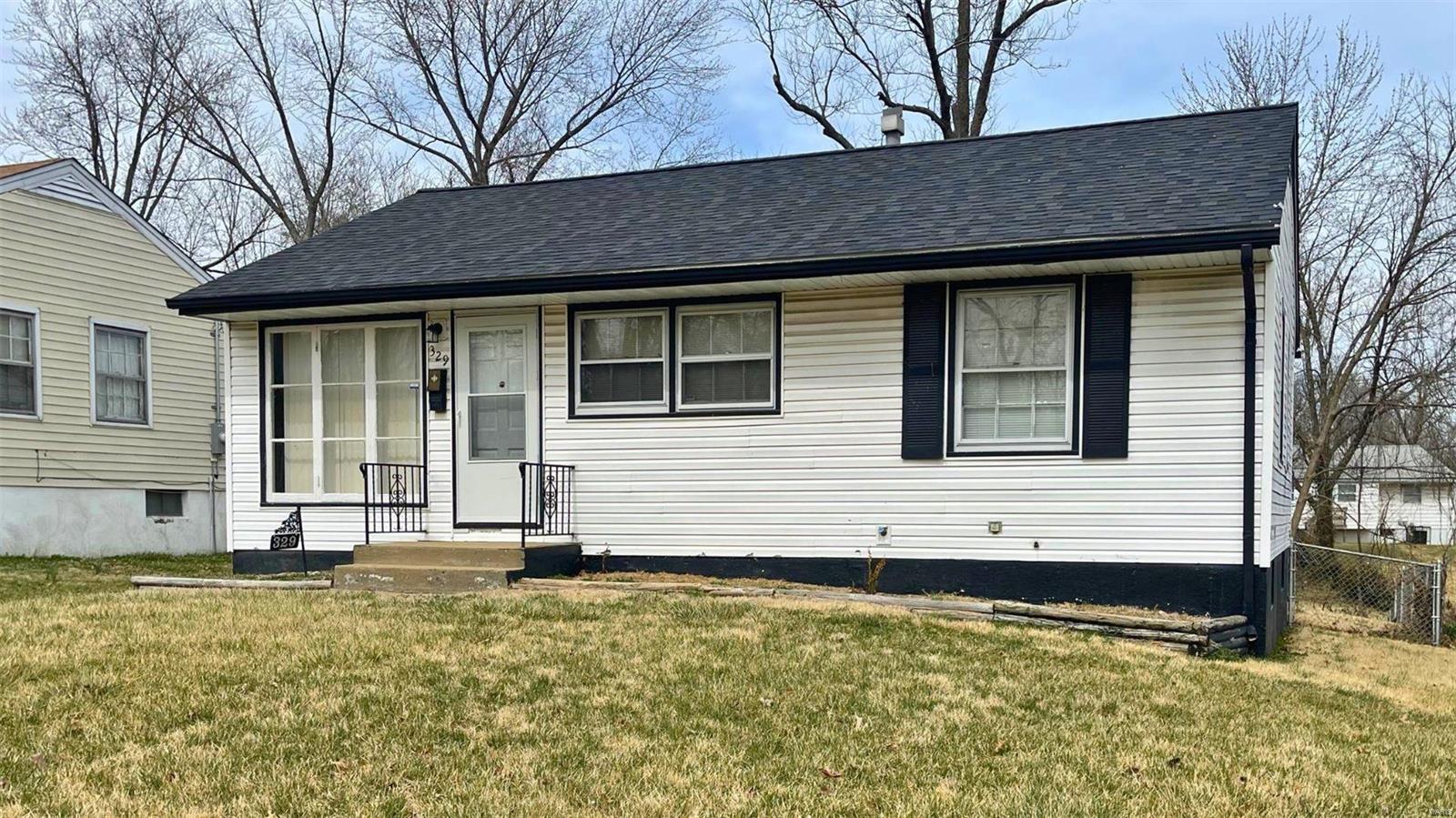 329 Caithness Rd Property Photo 1