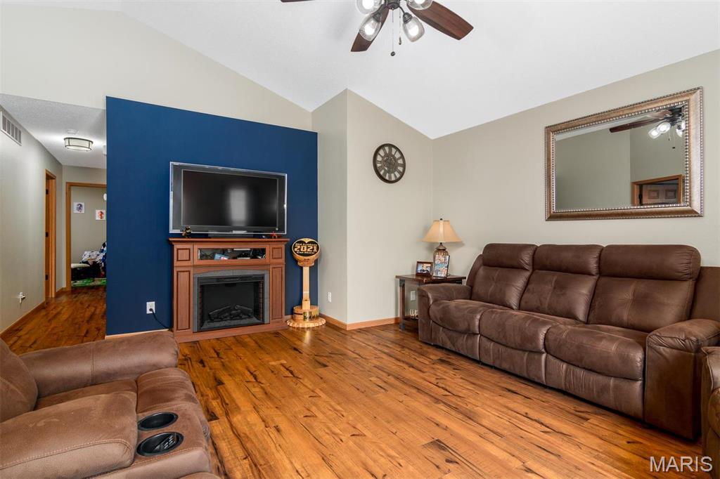 15919 Candy Corner Lane Property Photo 6