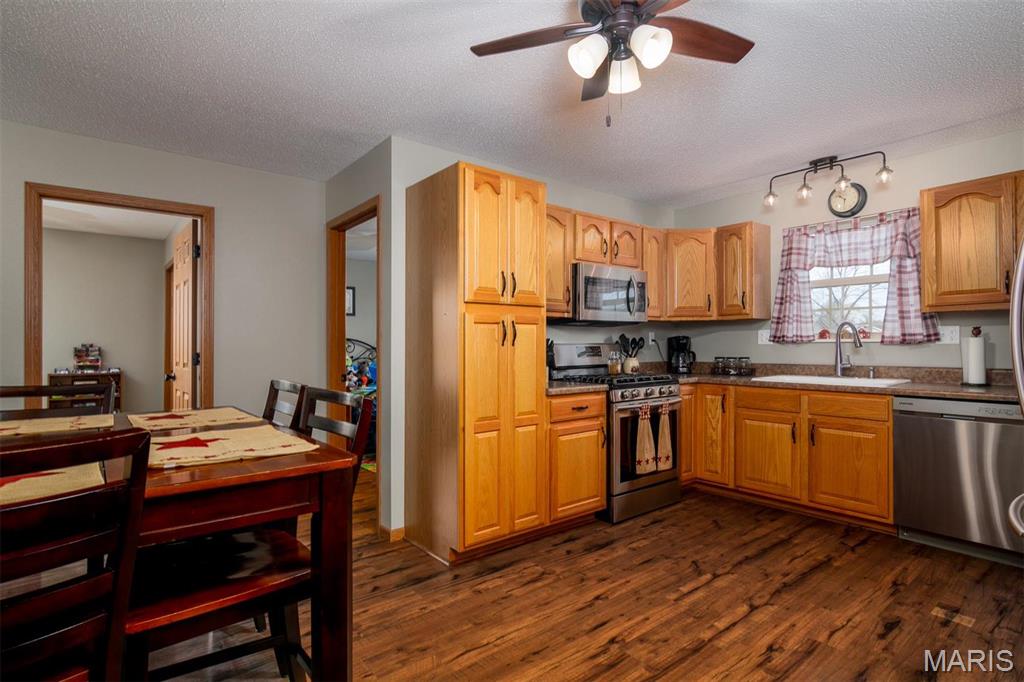 15919 Candy Corner Lane Property Photo 8