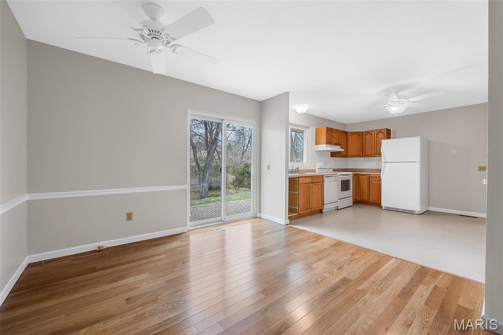 215 Shadyoak Drive Property Photo 10