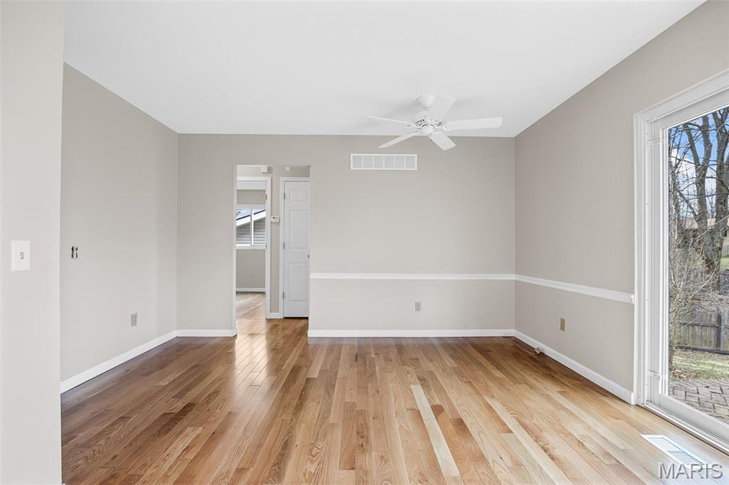 215 Shadyoak Drive Property Photo 11