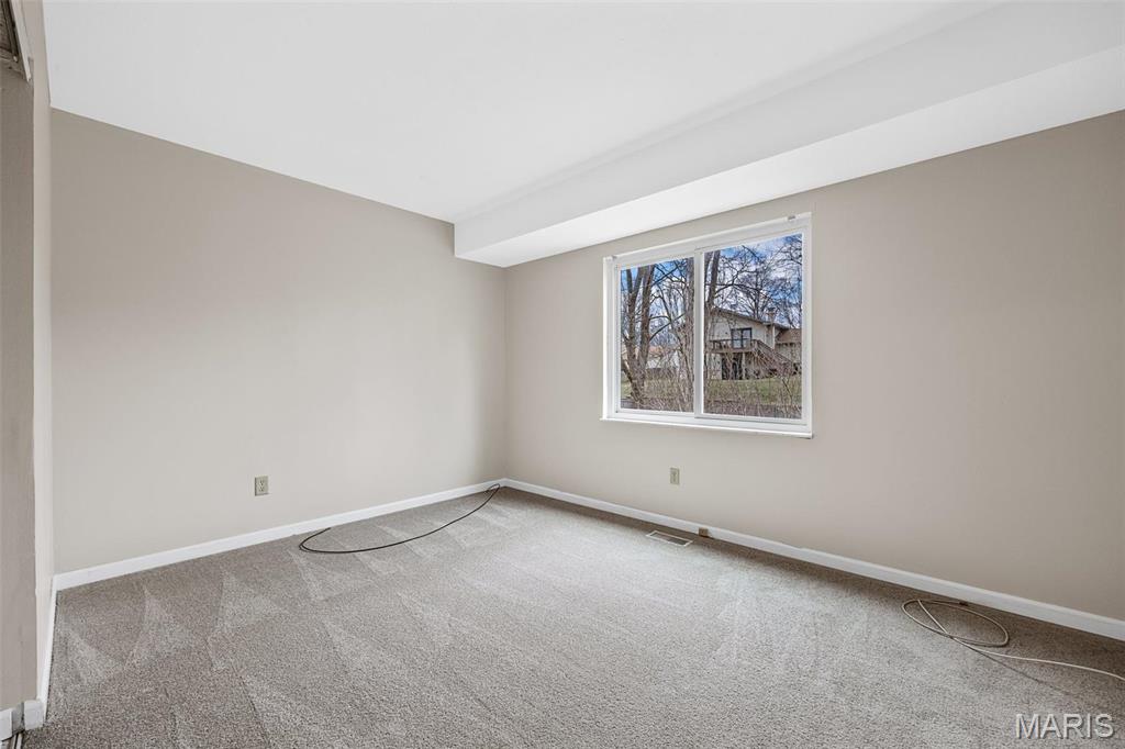 215 Shadyoak Drive Property Photo 12