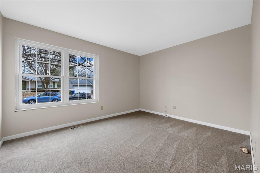 215 Shadyoak Drive Property Photo 17