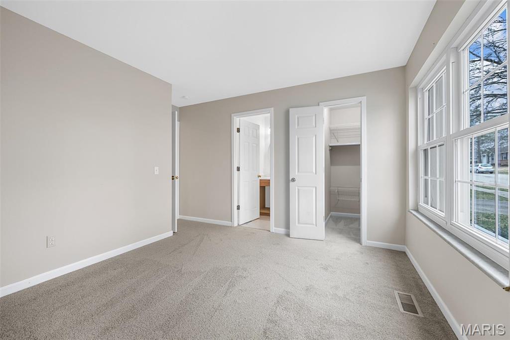 215 Shadyoak Drive Property Photo 18