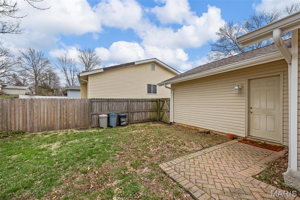 215 Shadyoak Drive Property Photo 22