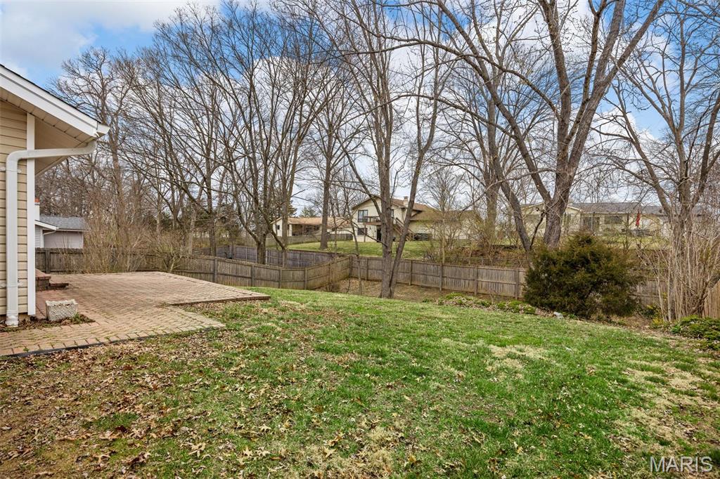 215 Shadyoak Drive Property Photo 23